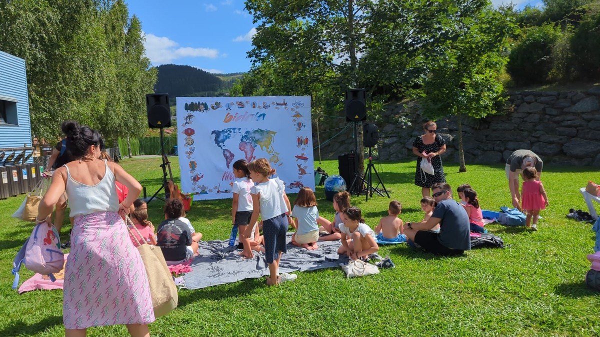 aire zabaleko ipuin kontalaria 2