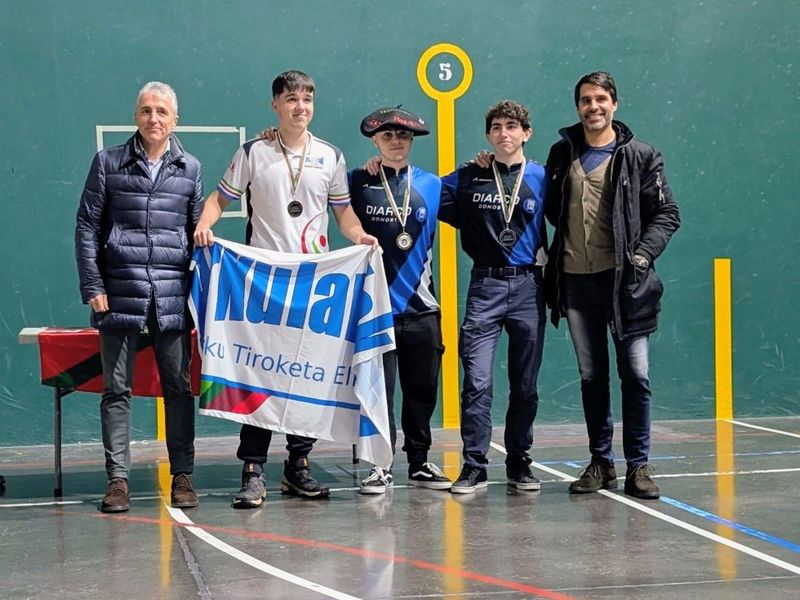 Lazkao acoge con éxito el Campeonato de Euskadi de Sala de Tiro con Arco durante el Astotxo Eguna