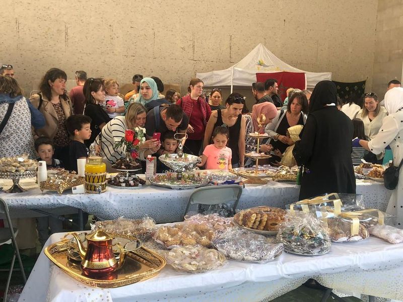 Lazkaok ostiral honetan, maiatzaren 22an, Kulturarteko Jaialdiaren bigarren edizioa ospatuko du, kulturen arteko elkarbizitza balioan jartzeko